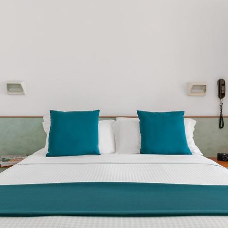 Hotel Tres Jolie ريميني المظهر الخارجي الصورة